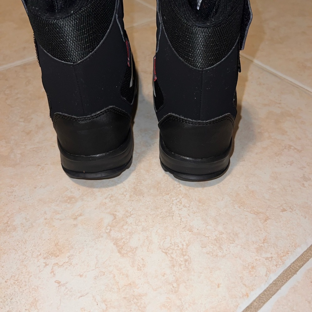 Adidas kids boots - Picture 4 of 7
